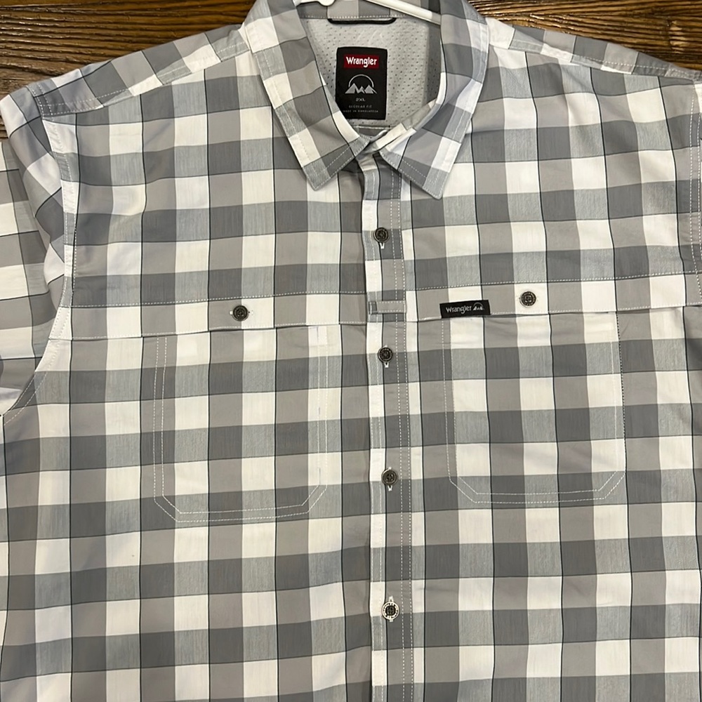 Wrangler Outdoor Series Work shirt w/button fold up sleeves